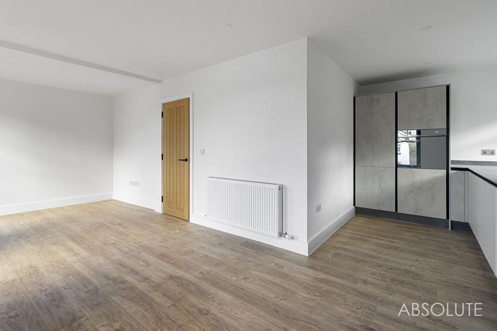 Open plan lounge/kitchen