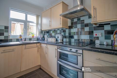 3 bedroom semi-detached house for sale, Lilac Crescent, Beeston, NG9 1PD