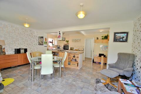 1 Chalbury Close, Poole, BH17 8BP