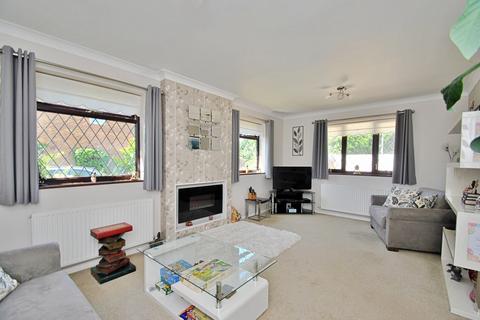 1 Chalbury Close, Poole, BH17 8BP
