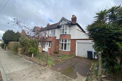 3 bedroom semi-detached house to rent, Nunnery Road Canterbury CT1