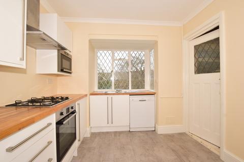 3 bedroom semi-detached house to rent, Nunnery Road Canterbury CT1
