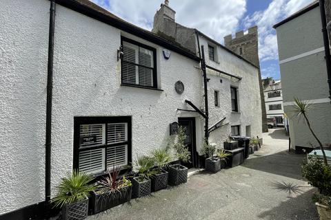 4 bedroom cottage to rent, Middle Market Street, East Looe PL13