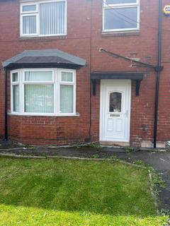 4 bedroom semi-detached house to rent, Wilbraham Road, Manchester
