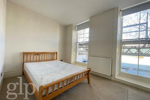 2 bedroom apartment to rent, Silk  Mews, Kennington, London.