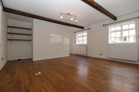 2 bedroom flat to rent, Hitchin Street, Baldock, SG7