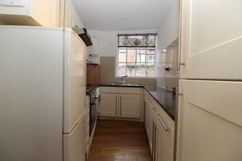 2 bedroom flat to rent, Hitchin Street, Baldock, SG7