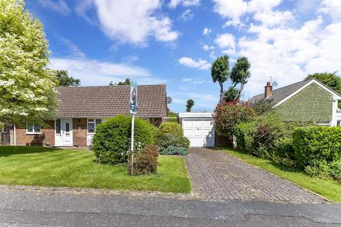 3 bedroom detached bungalow for sale, Petersfield Drive, Meopham, Kent