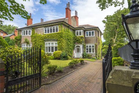 4 bedroom semi-detached house for sale, Gloucester Road, Southport, Merseyside, PR8
