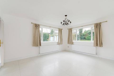 2 bedroom flat to rent, Sandy Lodge Way, Northwood, HA6