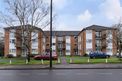 2 bedroom flat to rent, Sandy Lodge Way, Northwood, HA6