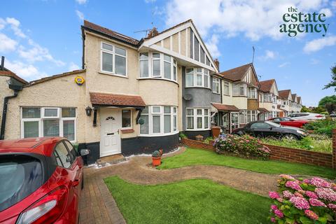 5 bedroom terraced house for sale, Waltham Way, Chingford, E4