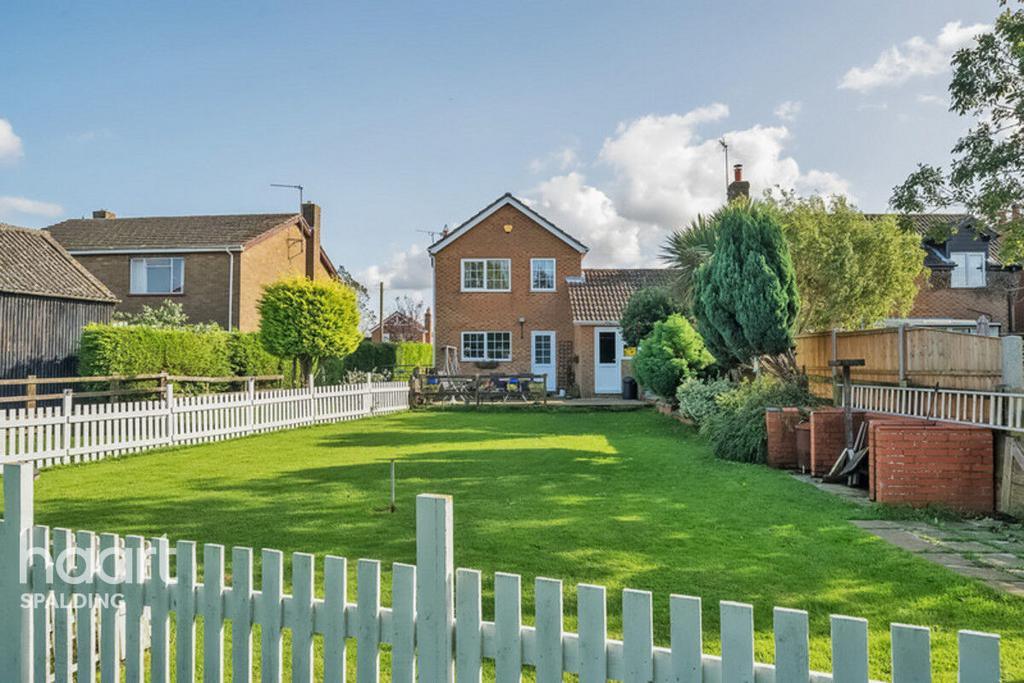 Lutton PE12 3 bed link detached house for sale £450,000