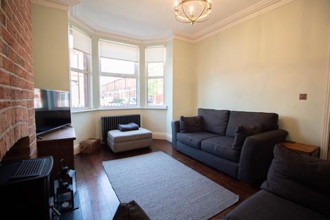 4 bedroom terraced house for sale, Panton Road, Central Hoole, Chester