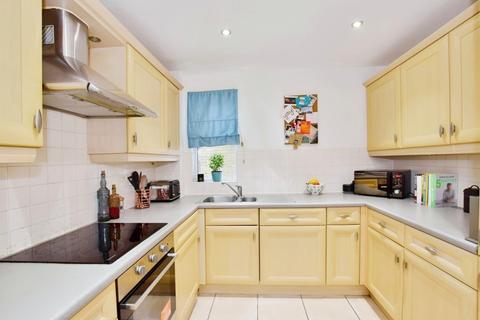 2 bedroom apartment to rent, Upper Grosvenor Road Tunbridge Wells TN1