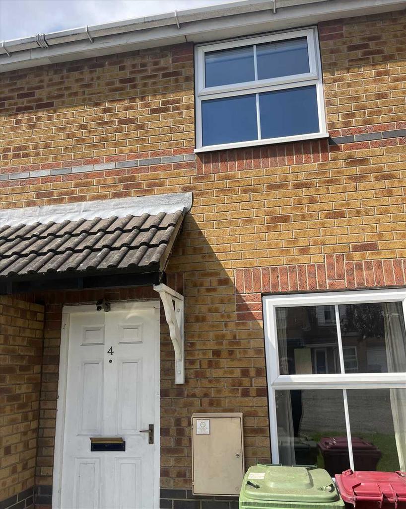 Lavender Way, Scunthorpe DN15 2 bed townhouse to rent £715 pcm (£165 pw)