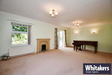 5 bedroom detached house to rent, Copper Beech Close, Swanland