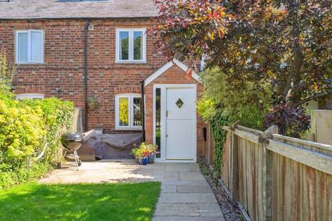 2 bedroom terraced house for sale, Lane End, High Wycombe HP14