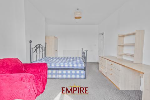 1 bedroom in a house share to rent, Kingsbury Road, Erdington b24 8QY