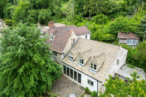 6 bedroom semi-detached house for sale, Whiteway Bank, Horsley, Stroud, Gloucestershire, GL6