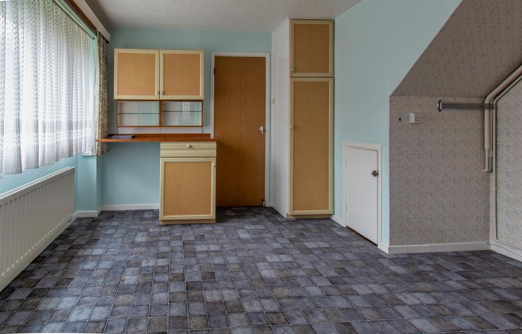 Kitchen/ Dining Room