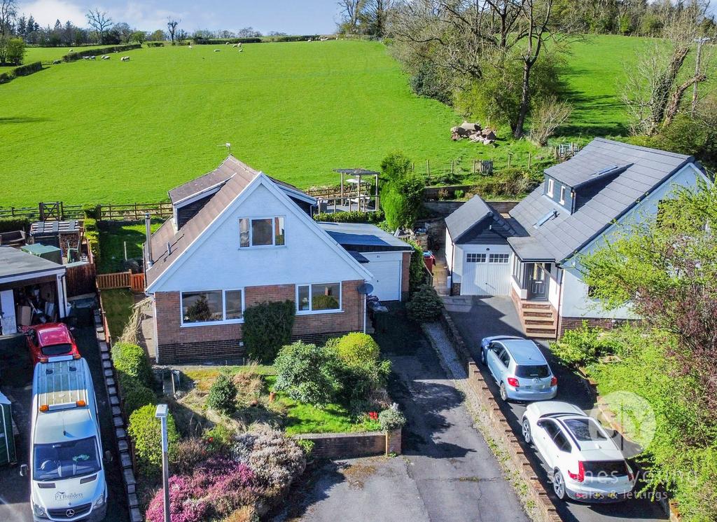 Eastfield Drive, West Bradford, BB7 4 bed detached house for sale £