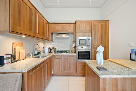 2 bedroom flat to rent, Redcliffe Square, London, SW10