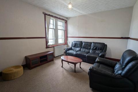 2 bedroom flat to rent, 4F Westport, ,