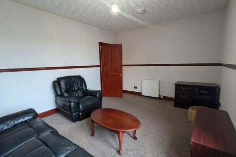 2 bedroom flat to rent, 4F Westport, ,