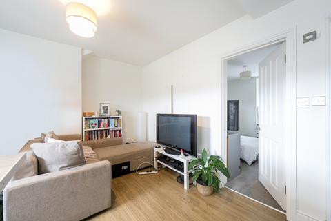1 bedroom apartment to rent, 606B, Kingston Road, Raynes Park, London, SW20 8DN