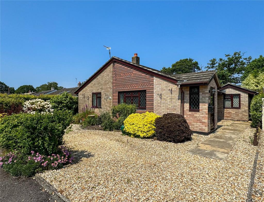 Wiltshire Gardens, Bransgore... 2 bed bungalow for sale £499,950