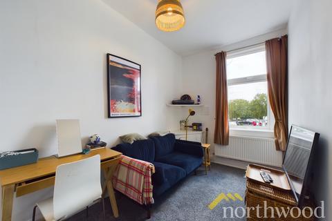 1 bedroom flat to rent, Duke Street, Macclesfield SK11