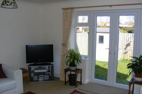 2 bedroom semi-detached bungalow to rent, Highburn Close, Burnham-on-Sea, Somerset