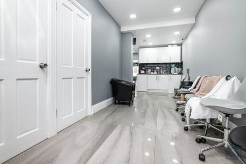 27 Curdale Road, Birmingham, B32 4HD