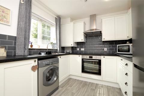 2 bedroom terraced house for sale, Magdalin Drive, Stanningley, Pudsey, West Yorkshire