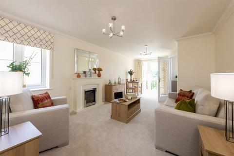 1 bedroom flat for sale, Colebrooke Lodge, Prices Lane, Reigate, Surrey