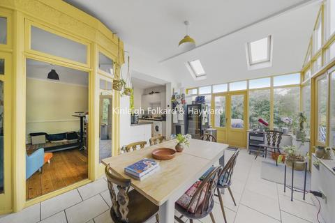 3 bedroom end of terrace house for sale, Woodgrange Avenue, North Finchley