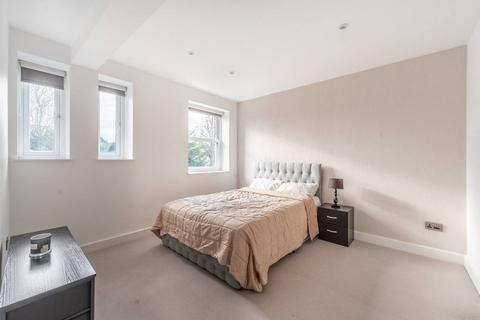 2 bedroom flat to rent, Woodstock Road, Golders Green, London, NW11