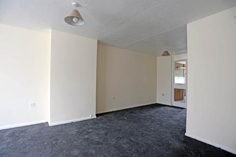 4 bedroom terraced house to rent, Fullwell Avenue, Ilford