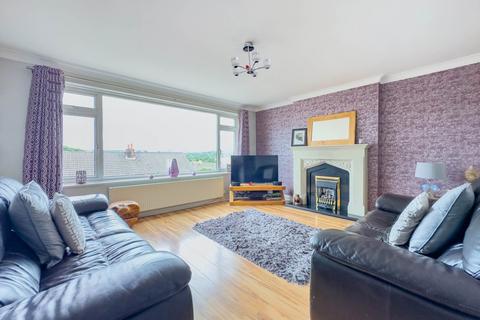 3 bedroom detached house for sale, Brighton Close, Batley