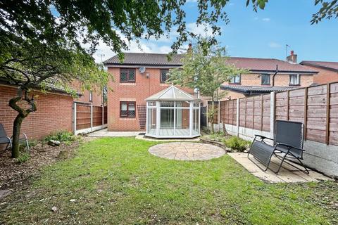 3 bedroom detached house for sale, Daisy Hall Drive, Westhoughton, BL5