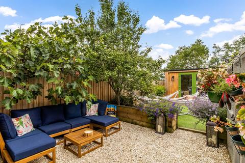 38 Bunting Way, Nailsworth, Stroud, GL6 0TQ