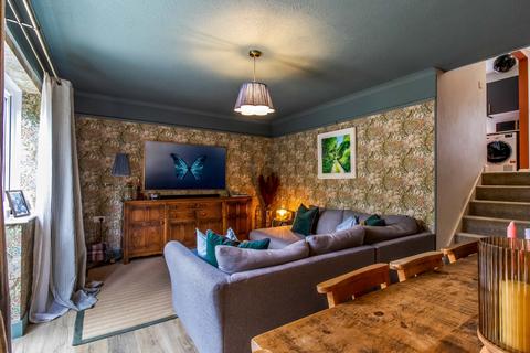 38 Bunting Way, Nailsworth, Stroud, GL6 0TQ