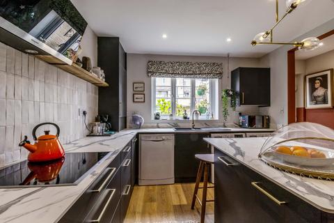 38 Bunting Way, Nailsworth, Stroud, GL6 0TQ