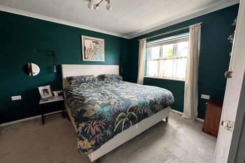38 Bunting Way, Nailsworth, Stroud, GL6 0TQ