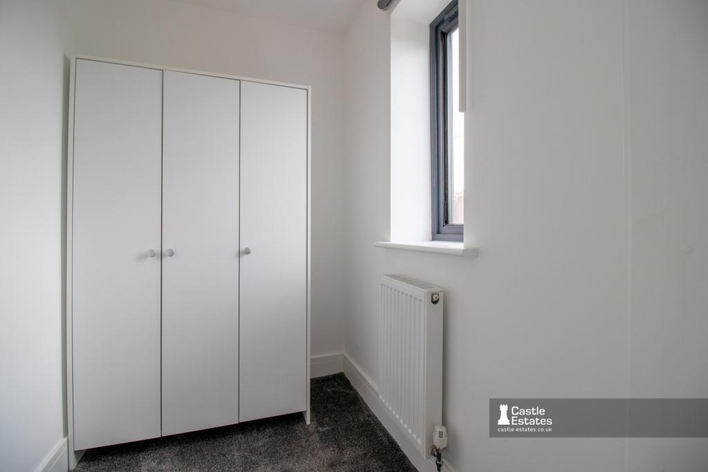 Walk-in wardrobe