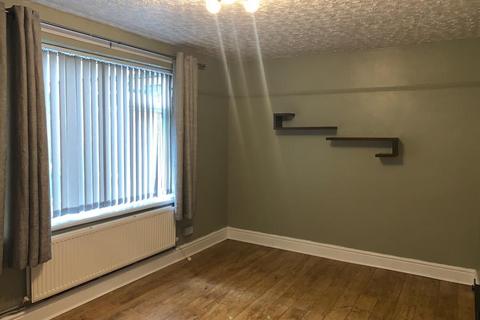 3 bedroom terraced house to rent, Manchester, Manchester M23