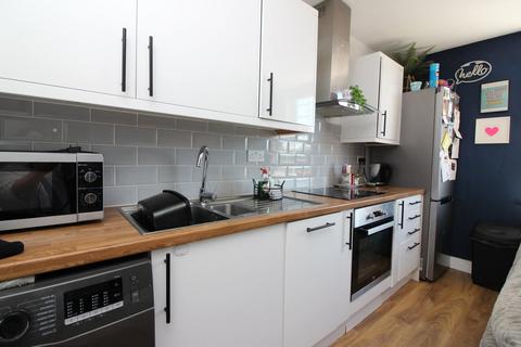 2 bedroom apartment for sale, Hitchin Road, Henlow Camp, Henlow, SG16