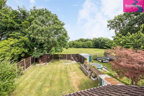 4 bedroom semi-detached house for sale, Phelps Close, West Kingsdown, TN15