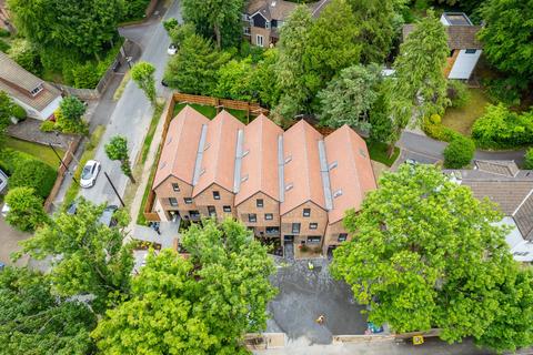 4 bedroom terraced house for sale, The Spinney, Selcroft Road, Purley